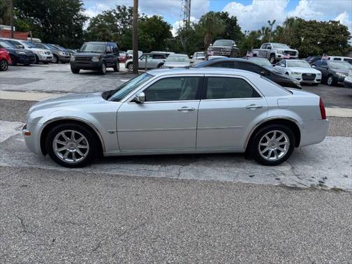 2006 Chrysler 300C Base