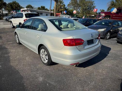 2011 Volkswagen Jetta SE
