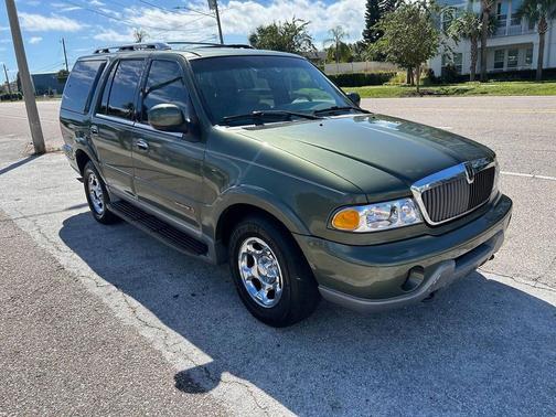 2001 Lincoln Navigator Base