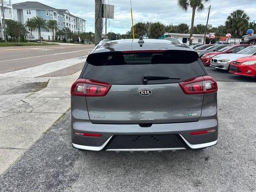 2018 Kia Niro LX