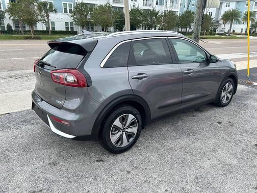 2018 Kia Niro LX