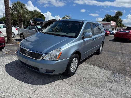 2011 Kia Sedona LX