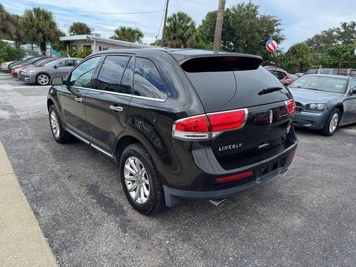 2015 Lincoln MKX Base