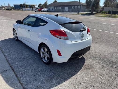 2014 Hyundai Veloster Base