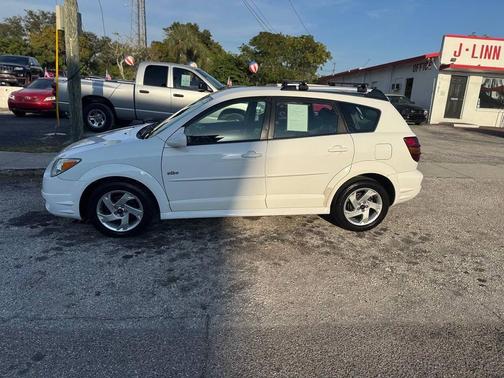 2006 Pontiac Vibe Base