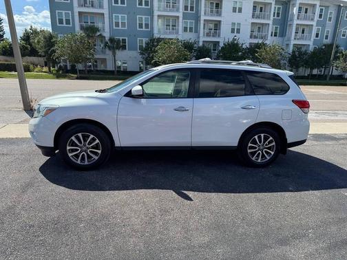 2013 Nissan Pathfinder SV