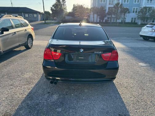 2011 BMW 328 328i 4dr Sedan