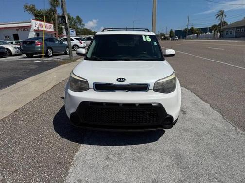 2016 Kia Soul Base
