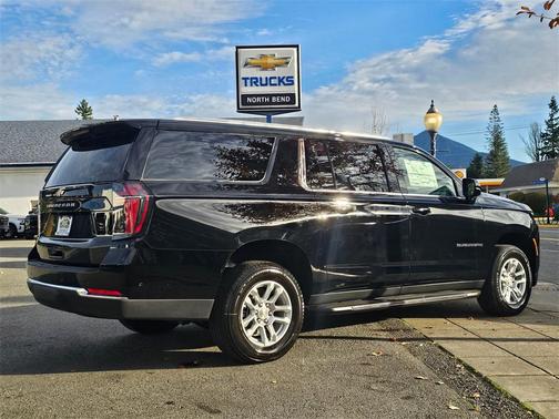 2026 Chevrolet Suburban LS