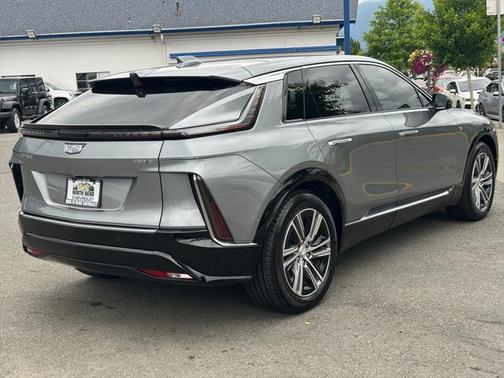 2024 Cadillac LYRIQ Luxury w/1SD