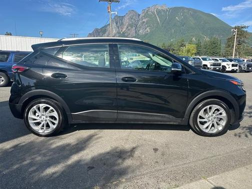 2023 Chevrolet Bolt EUV FWD LT