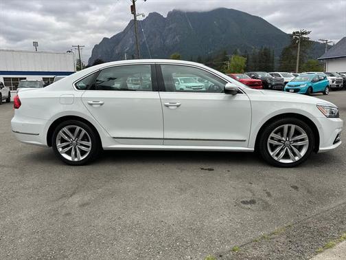 2016 Volkswagen Passat 1.8T SEL