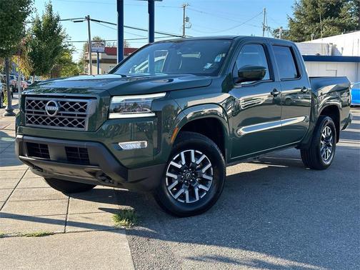 2024 Nissan Frontier SL