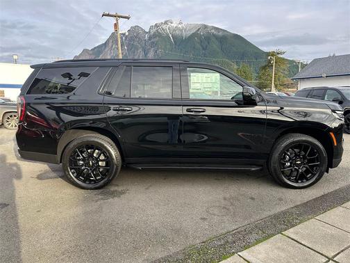 2026 Chevrolet Tahoe 4WD RST
