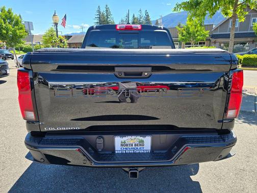 Black 2025 Chevrolet Colorado Z71