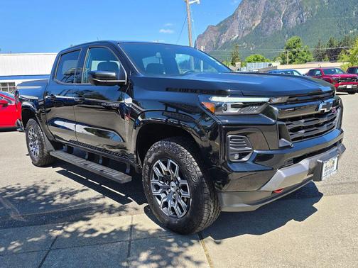 Black 2025 Chevrolet Colorado Z71