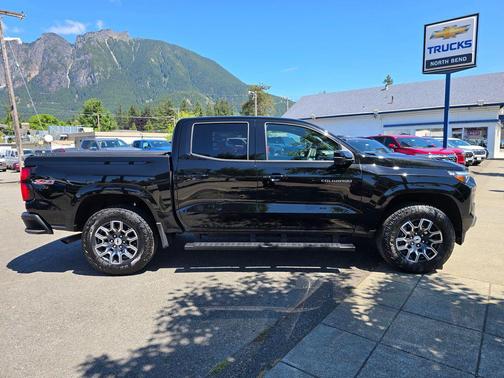 Black 2025 Chevrolet Colorado Z71