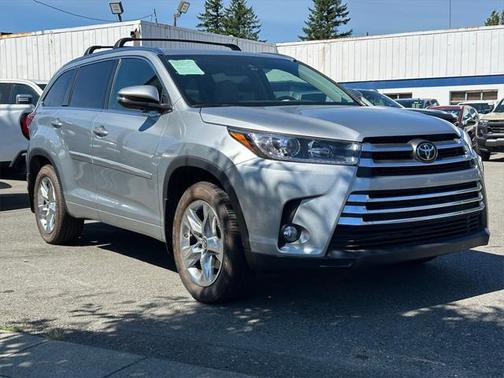 2017 Toyota Highlander Limited