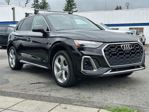 2022 Audi Q5 45 S line Premium Plus