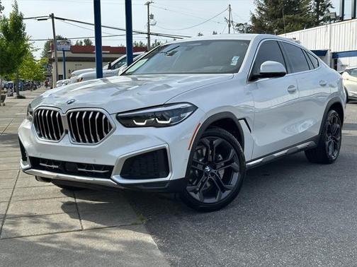 2022 BMW X6 xDrive40i