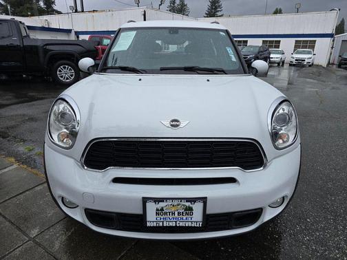 Light White 2012 MINI Cooper S Countryman Base