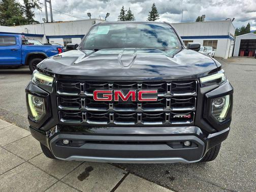 Onyx Black 2023 GMC Canyon AT4