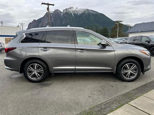 2017 INFINITI QX60 Base