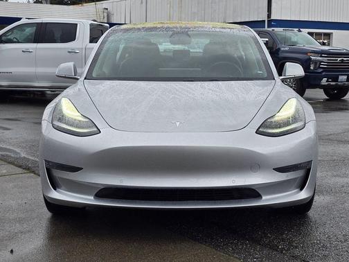 Silver 2018 Tesla Model 3 Long Range