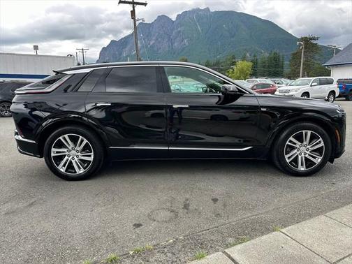 2024 Cadillac LYRIQ Tech w/1SA