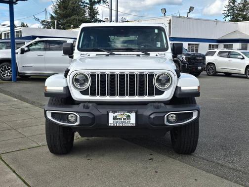 Bright White Clearcoat 2024 Jeep Wrangler 4-Door Sahara 4x4