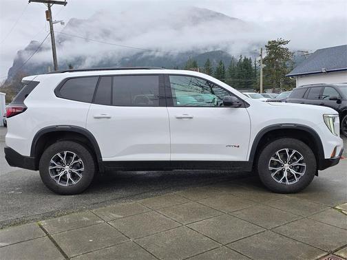 2024 GMC Acadia AWD AT4