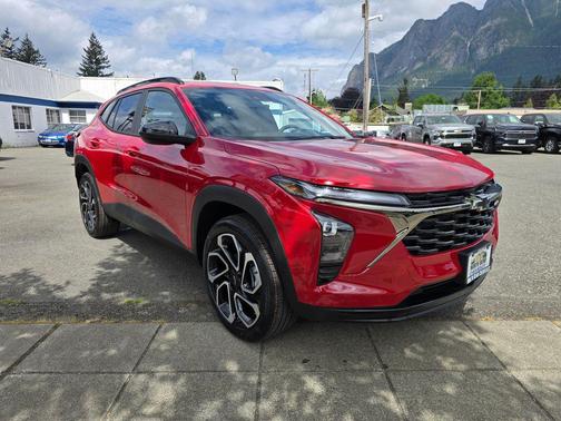 Apex Red 2026 Chevrolet Trax FWD 2RS