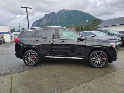 2024 GMC Terrain Denali