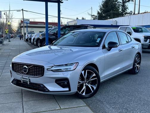 2025 Volvo S60 B5 Core