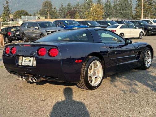 2001 Chevrolet Corvette Base