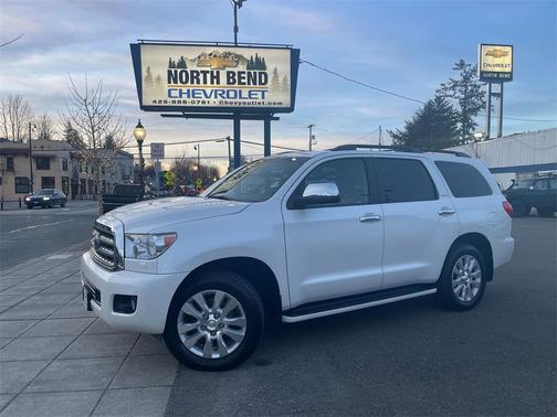Photo 1 of 32 of 2017 Toyota Sequoia Platinum