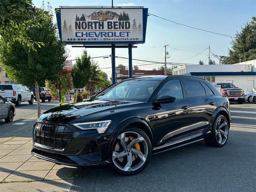 2022 Audi e-tron S Prestige