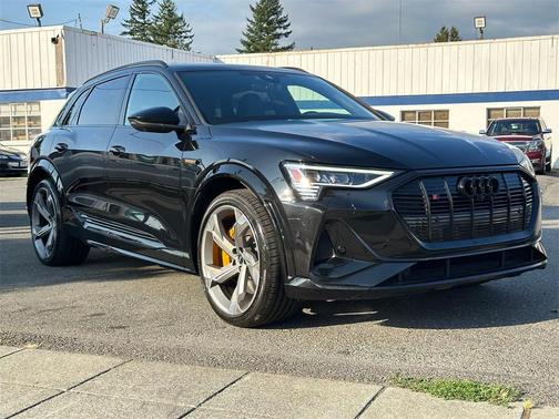 2022 Audi e-tron S Prestige