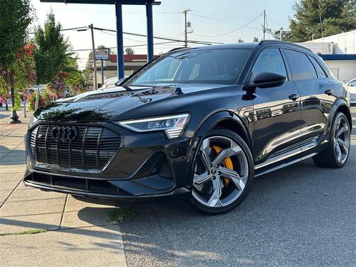 2022 Audi e-tron S Prestige