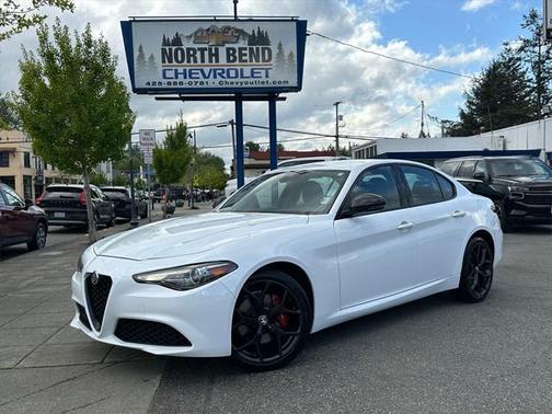 2020 Alfa Romeo Giulia Base