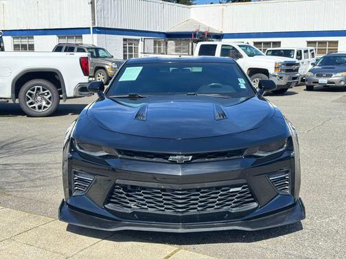 Black 2018 Chevrolet Camaro 1SS