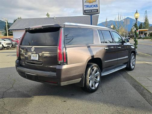 2015 Cadillac Escalade ESV Luxury