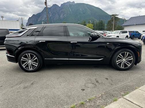2024 Cadillac LYRIQ Luxury w/1SC