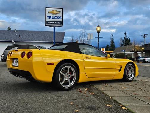 2001 Chevrolet Corvette Base