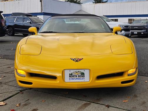 2001 Chevrolet Corvette Base