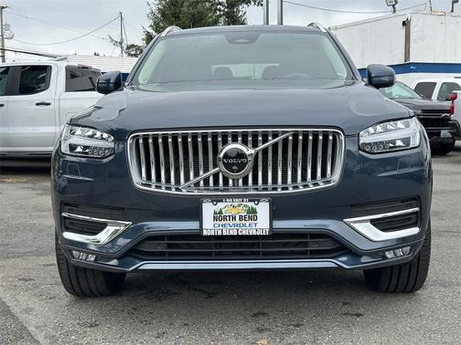 2025 Volvo XC90 B6 Plus 7-Seater
