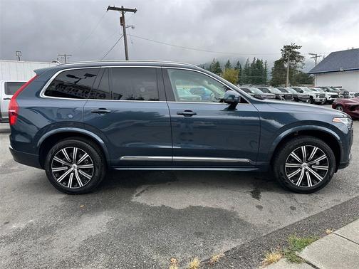 2025 Volvo XC90 B6 Plus 7-Seater