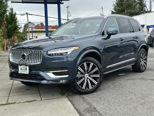 2025 Volvo XC90 B6 Plus 7-Seater