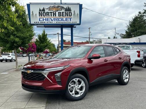 2025 Chevrolet Trax LS