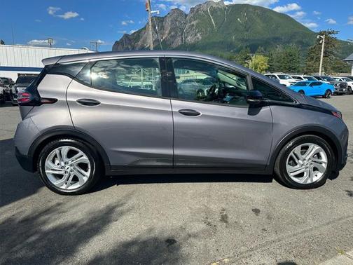 2022 Chevrolet Bolt EV FWD 1LT